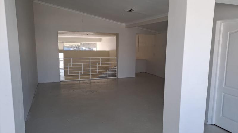 To Let commercial Property for Rent in Newton Park Eastern Cape